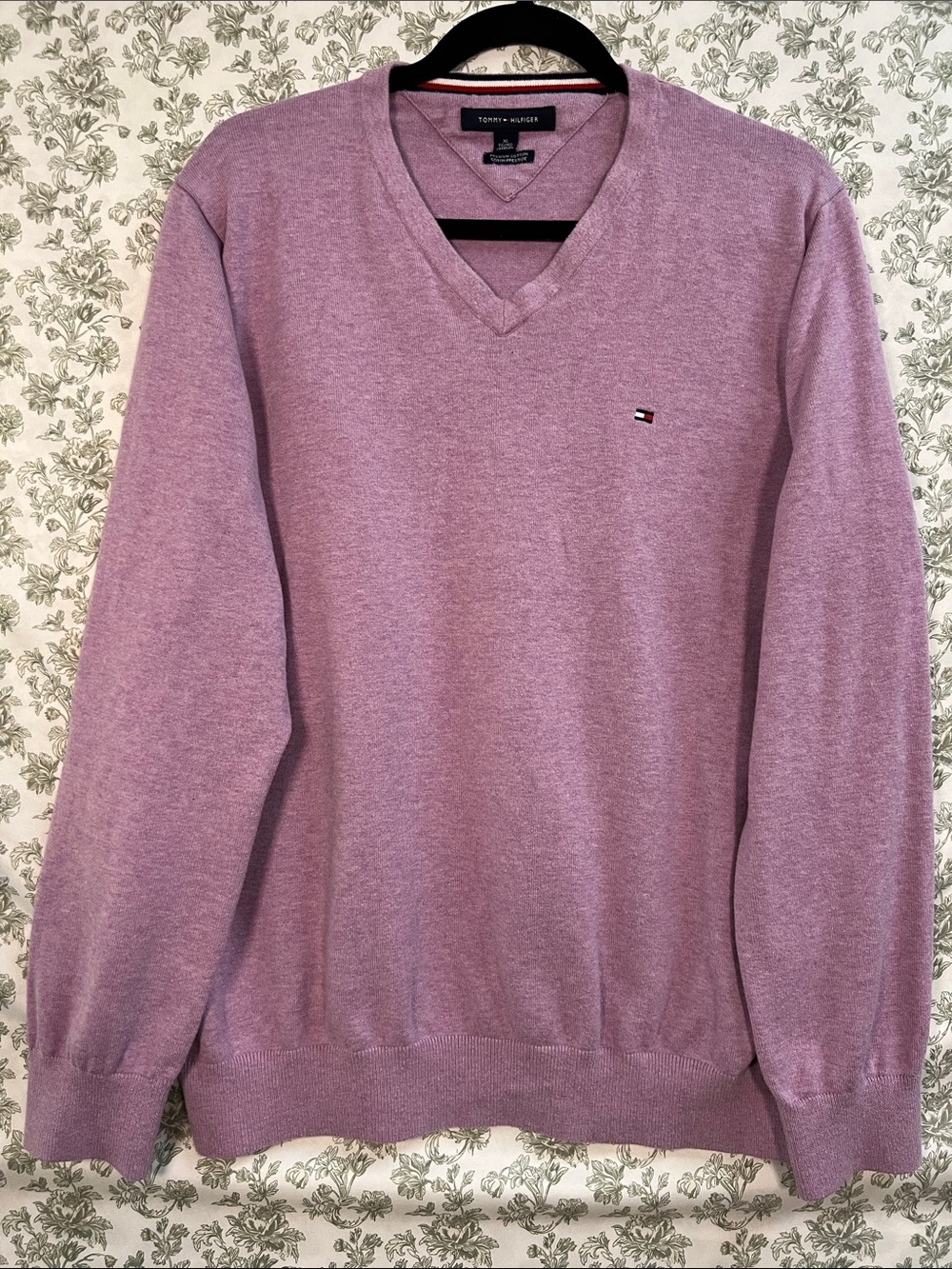 Tommy Hilfiger Men’s V-Neck Sweater in Lavender Heather